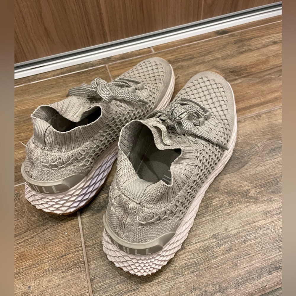 NOBULL knit runner men’s size 10 / women’s size 11.5